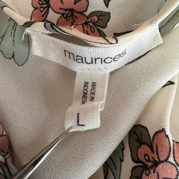 Maurices Dress Blouse WMNS L Pullover Floral Cream Short Sleeve Top Round Neck - Picture 5 of 7